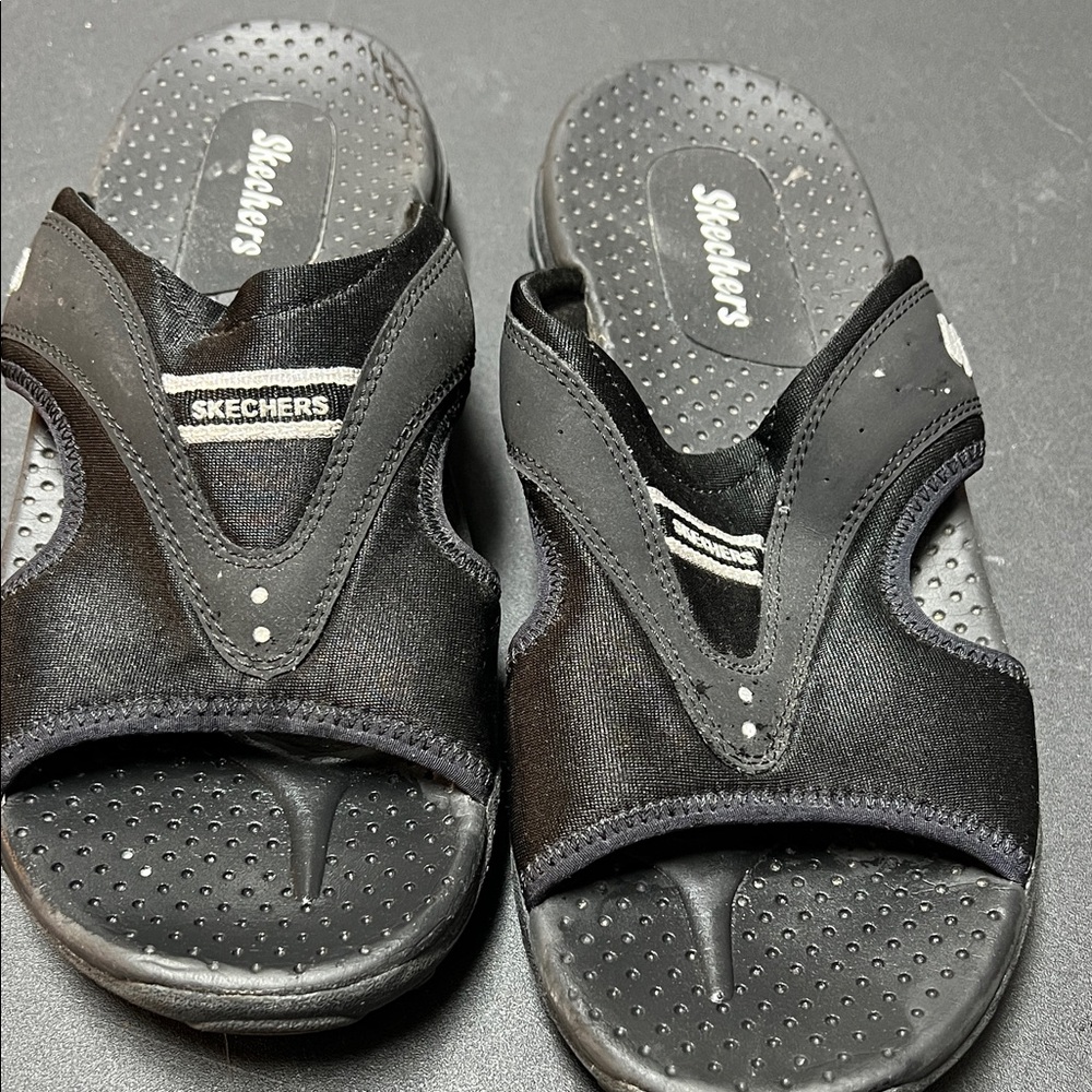 Skechers Black Open-Toe Sandals